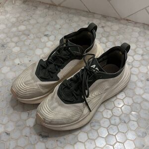 APL Men's Black and Cream Athletic Shoes